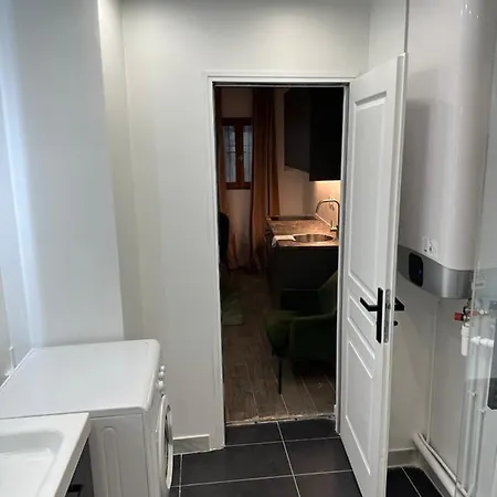 Temple Apartments Paris Apartment