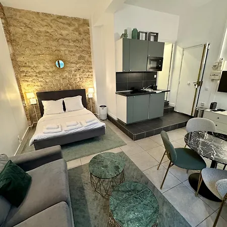Temple Apartments Paris Apartment *